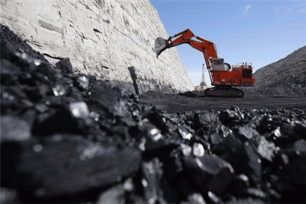 中國暫停進口澳大利亞煤炭，澳商坦言 失去中國買家，煤炭業(yè)或?qū)⒈黄绒D(zhuǎn)型